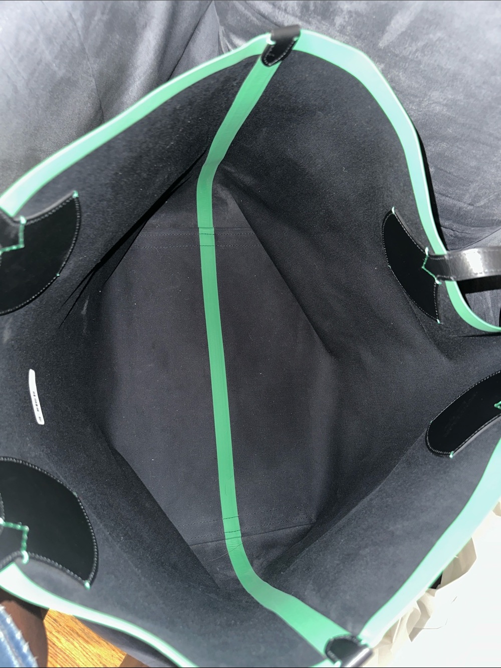 Burberry Yellow Black Cream Tote with Green Trim. PREOWNED. Like new. - Picture 10 of 17